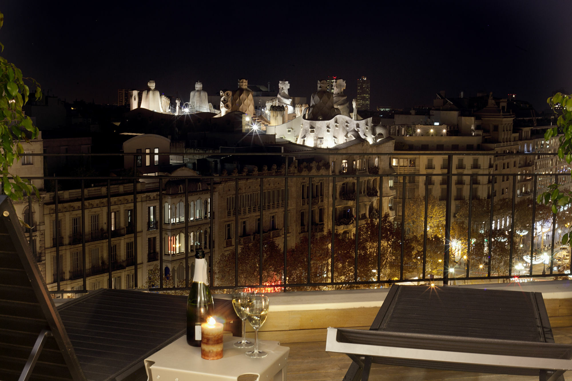 Bonavista Apartments - Pedrera Barcelona Eksteriør billede